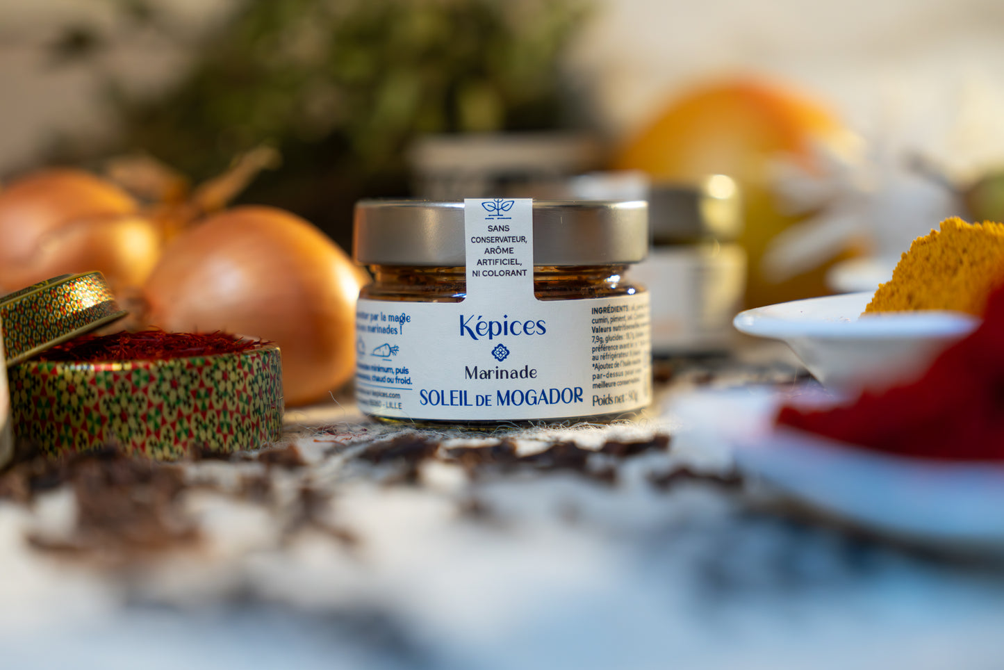 Marinade Soleil de Mogador Képices – marinade marocaine artisanale à l’ail, persil, paprika et cumin, sans additif.